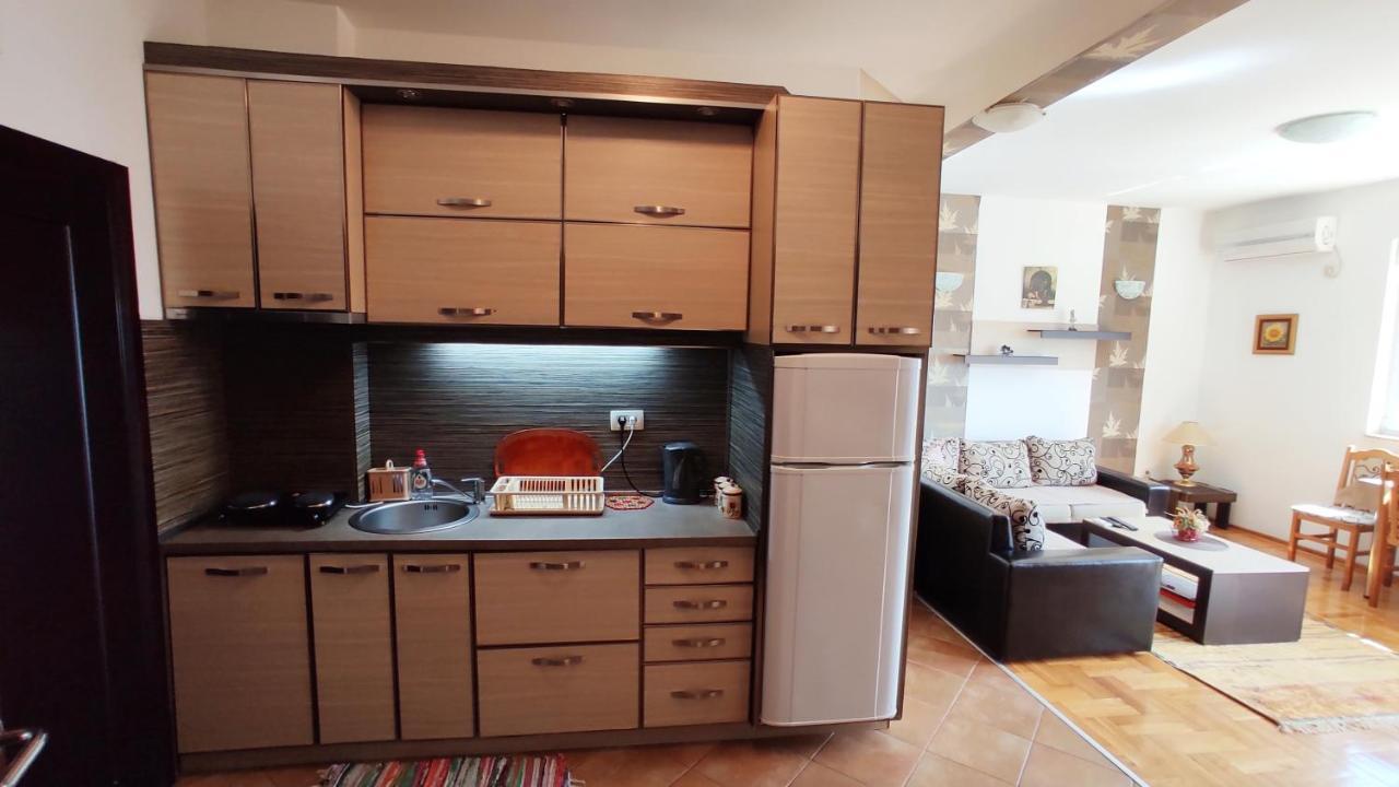 Rakocevic Apartments Петровац Экстерьер фото